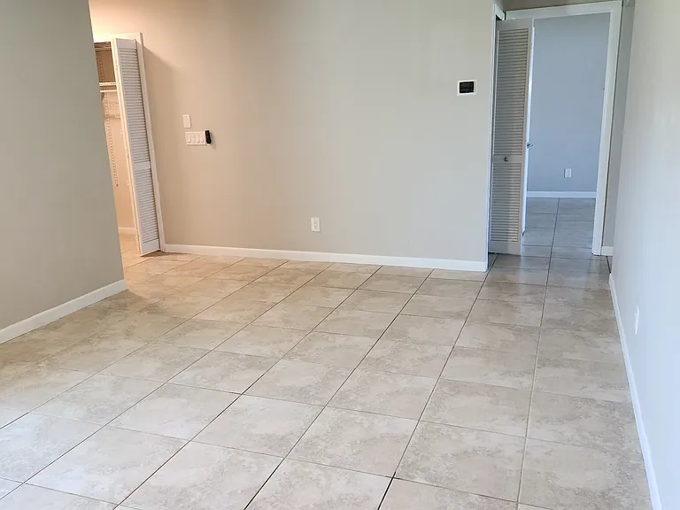 172 Lee Ave — Photo 13