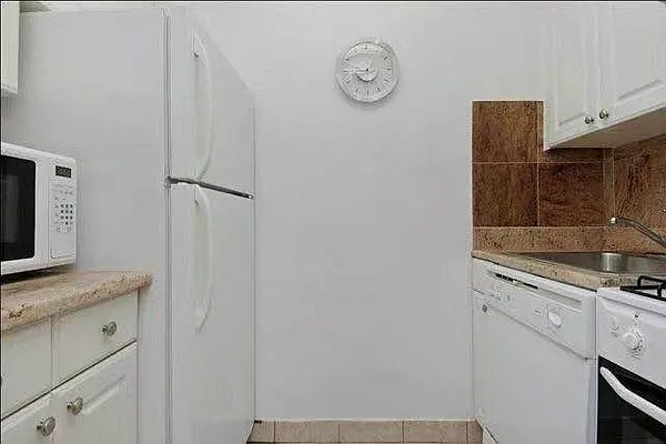 Rented by MaxInvest Real Estate, Inc. | media 23