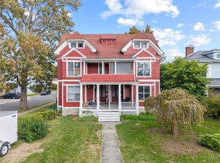 21 Elizabeth St, Auburn, NY 13021