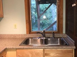 15 Old County Road B #B, Holland, MA 01521