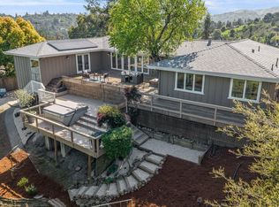 102 Hillcrest Dr, Orinda, CA