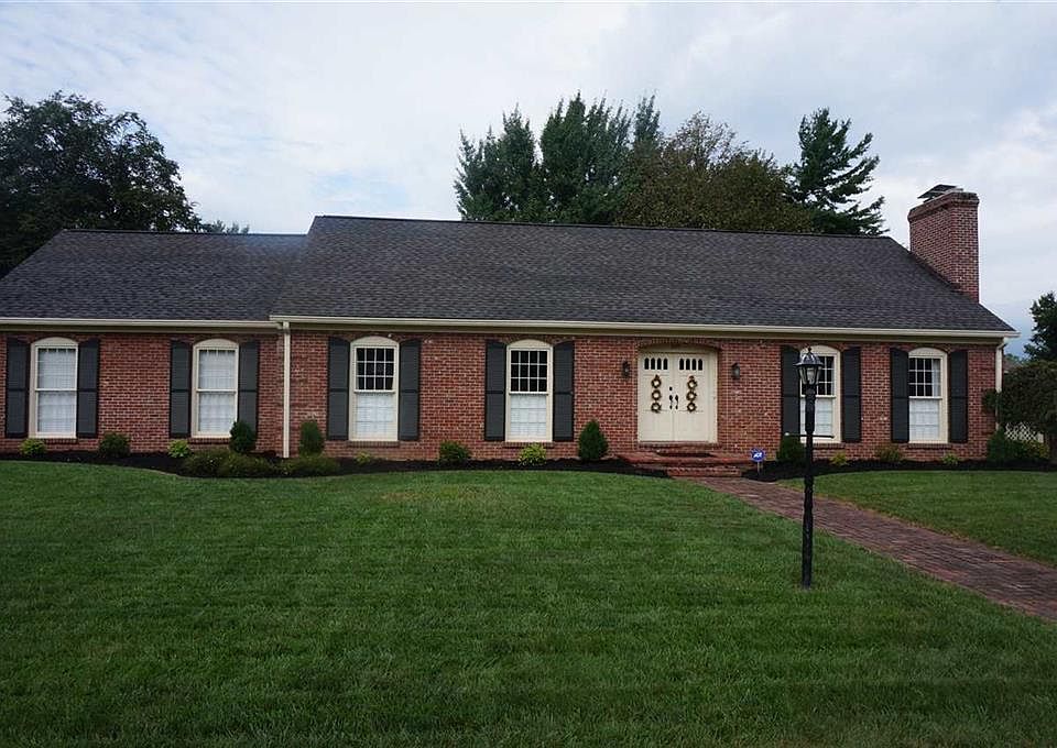 1st image of 309 Oriole Dr