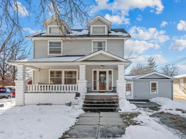212 W Ray St, Sweet Springs, MO 65351