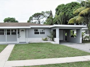 549 W Campus Cir, Fort Lauderdale, FL 33312