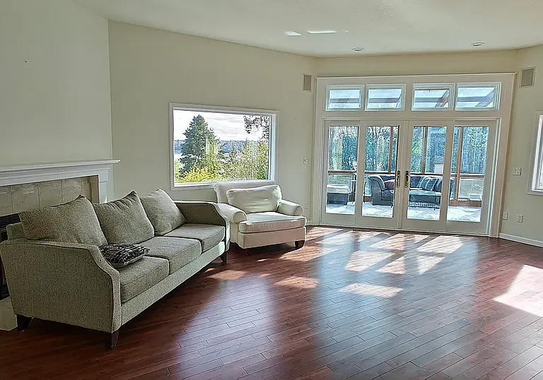 4522 Kennedy Rd NE — Photo 9