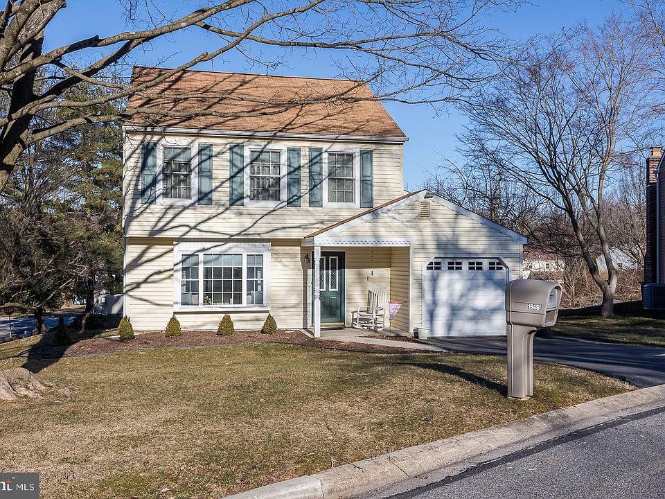 1st image of 1649 Exeter Cir