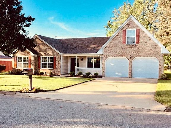 2nd image of 613 Woodcott Dr