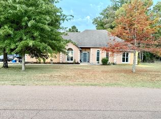6165 Kay Brook Dr, Jackson, MS 39272