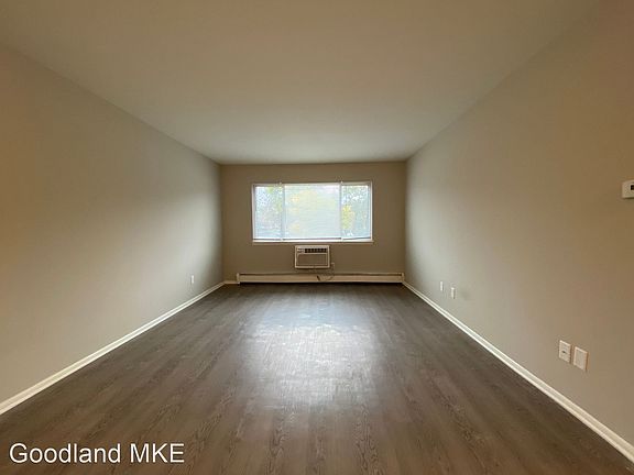 5th image of 2114 W College Ave #11