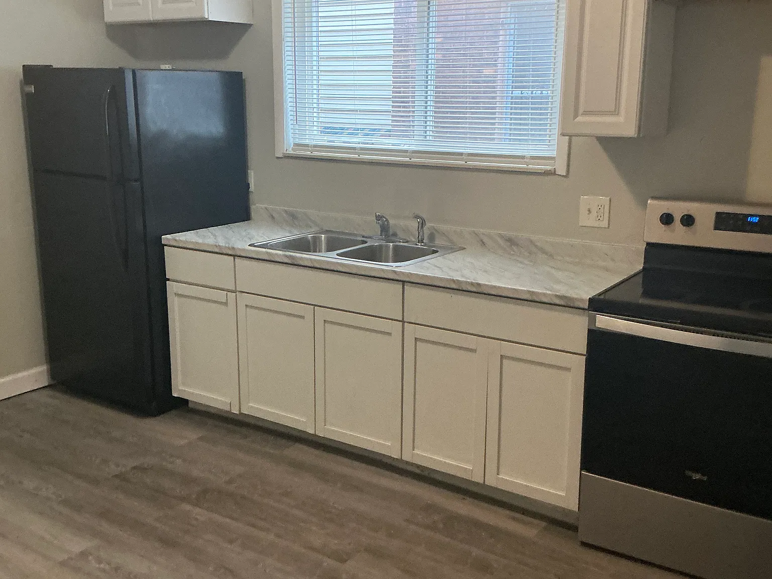 2 bed, 1000 sqft, $1,000 — Photo 3