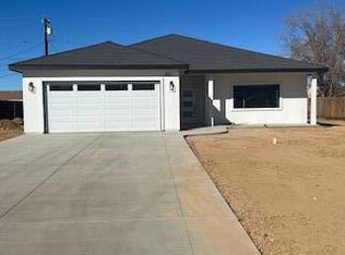 8541 Jacaranda Ave, California City, CA 93505