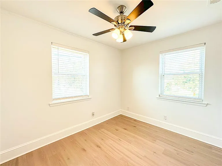 868 Martin Behrman Ave #8 — Photo 8