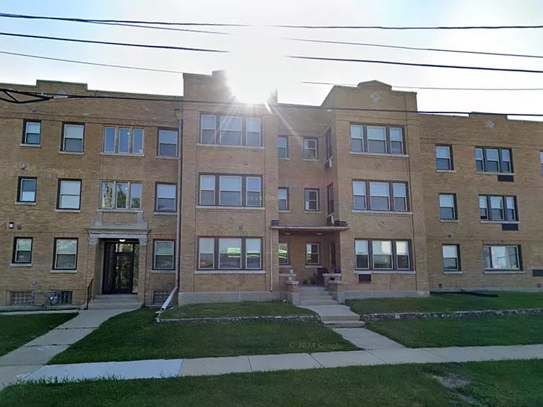 1404 E State St Apartments — Photo 1