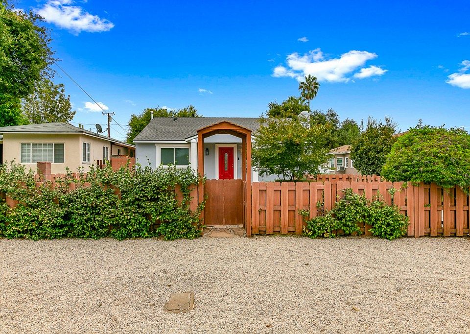 1st image of 2984 Casitas Ave