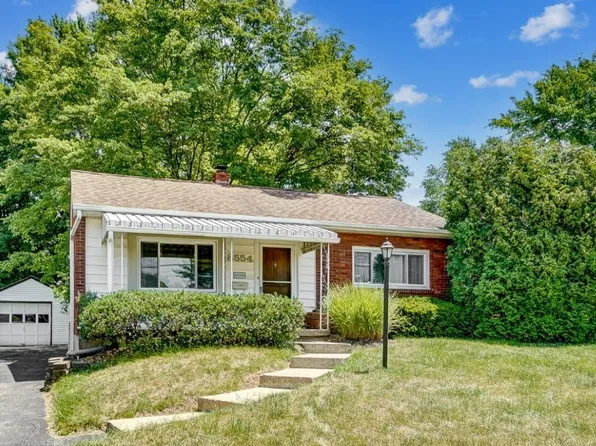 8554 Donegal Dr, Cincinnati, OH 45236