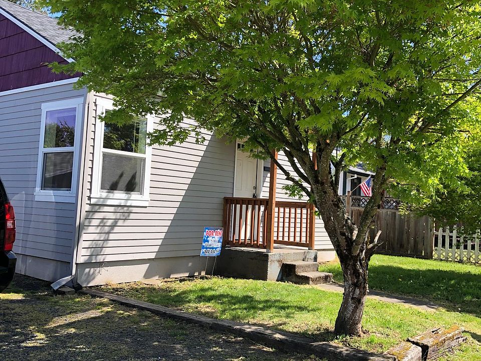 1st image of 844 NE 4th Ave