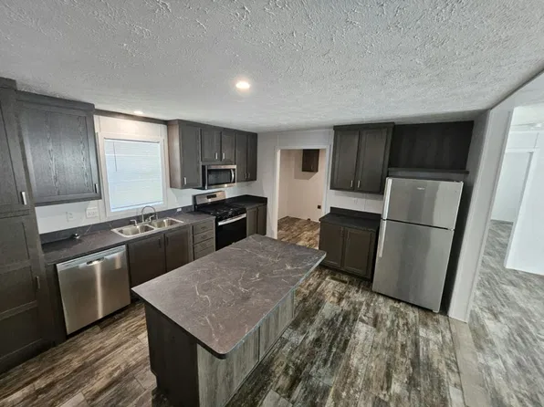 1338 W Ashley Rd #28, Boonville, MO 65233