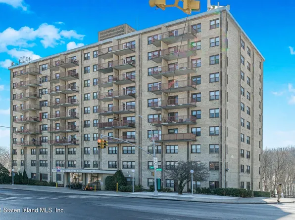 1000 Clove Rd APT 4J, Staten Island, NY 10301