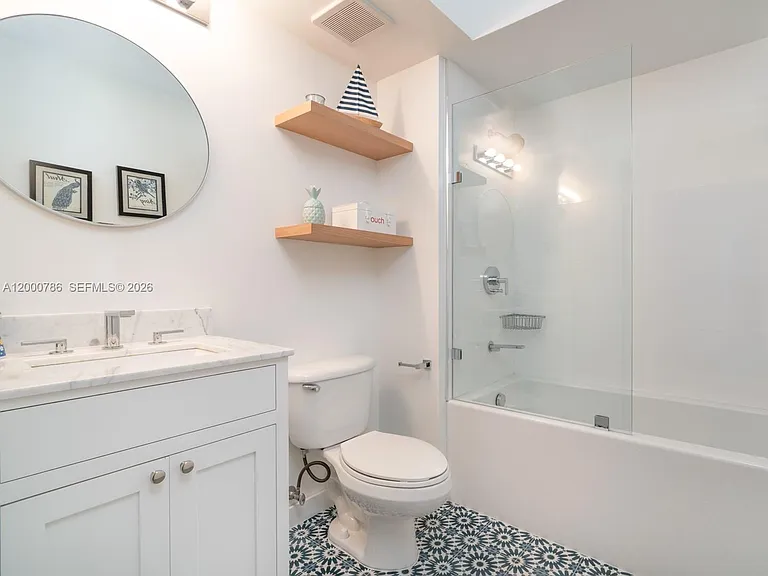 1330 West Ave #711 — Photo 15