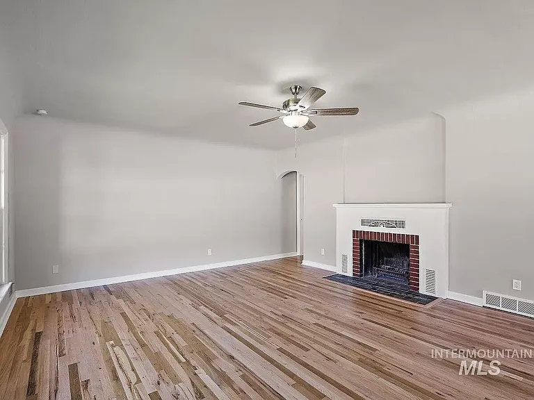 1103 S Johnson St — Photo 5