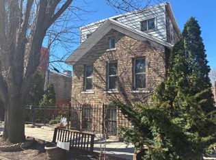2142 N Leavitt St, Chicago, IL 60647
