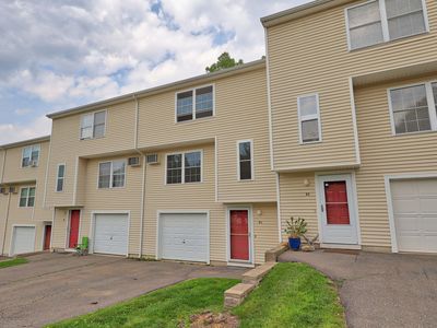 30 Seymour Road APT D3, Plymouth, CT, 06786