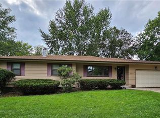 6414 Norman Dr, Country Club, MO 64506