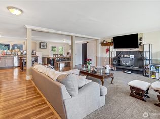 1212 4th Ave SW, Puyallup, WA 98371