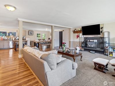 1212 4th Avenue SW, Puyallup, WA, 98371