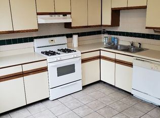 1225 W George St, Chicago, IL 60657