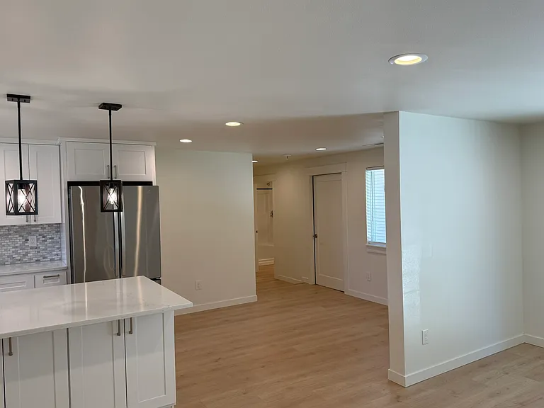 721 Iva Ln NE — Photo 7