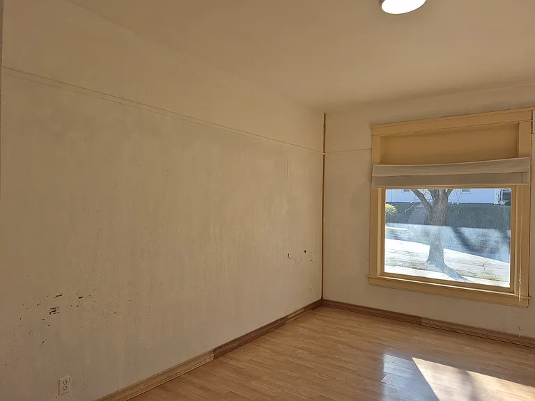 1205 Bank St #1205 — Photo 4