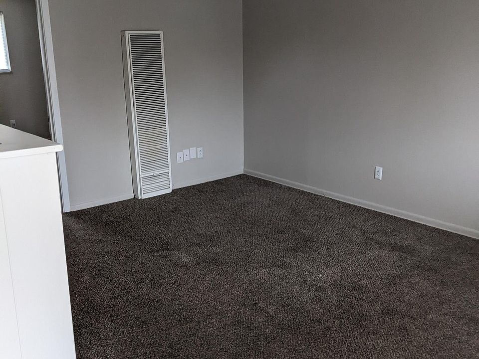 1st image of 3814 Cleveland Ave #P