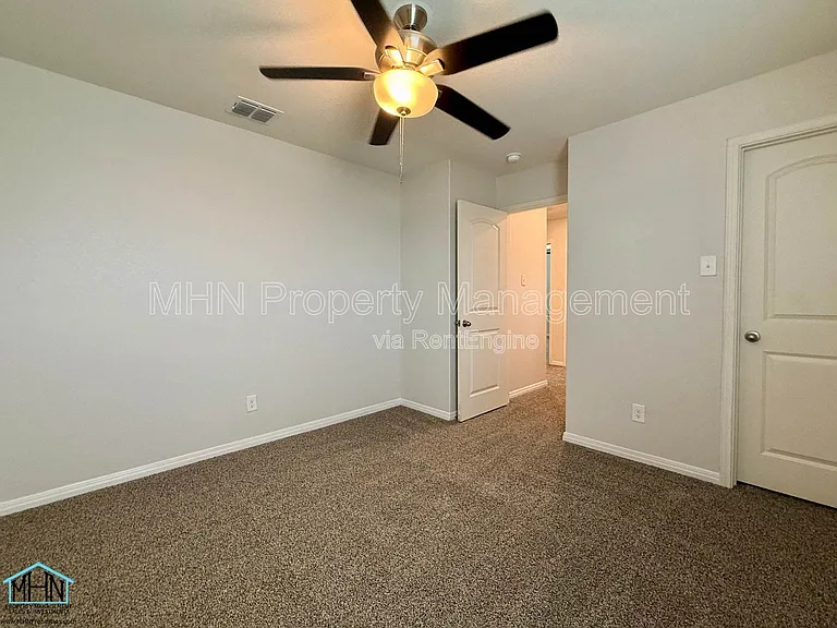 2927 Gastonian Ml — Photo 12