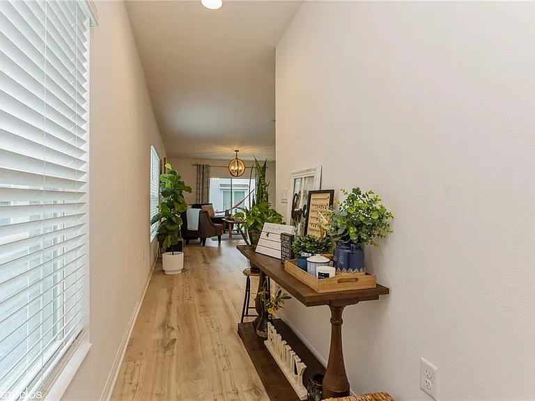 6985 Wilson Pasture Ave — Photo 3