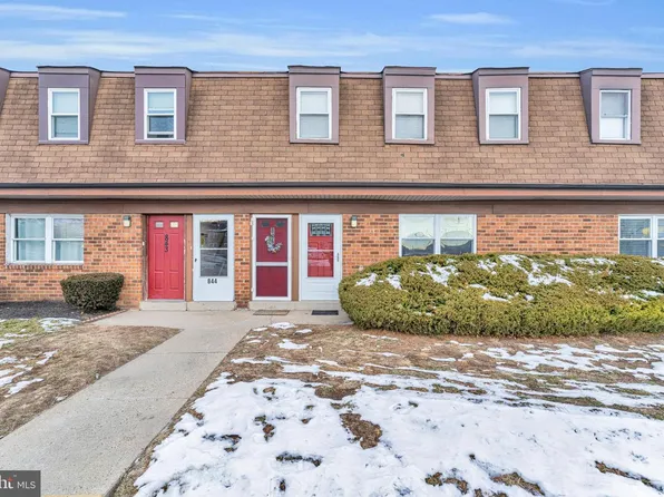 845 Henri Ct, Burlington, NJ 08016