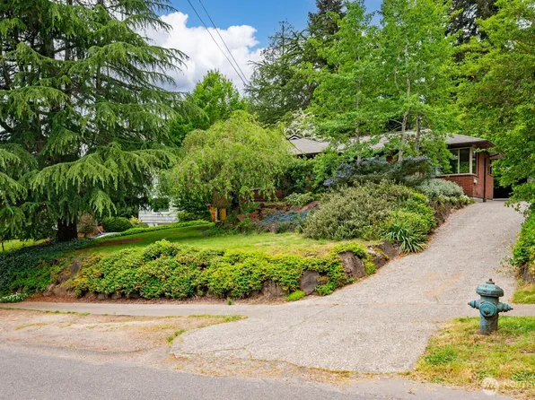 2624 NE 82nd Street, Seattle, WA 98115