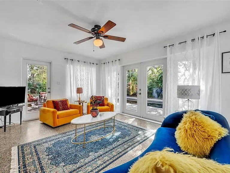 1850 Whitehall Dr — Photo 16