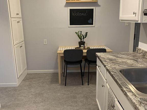 5th image of 527 E Portage Trl #B