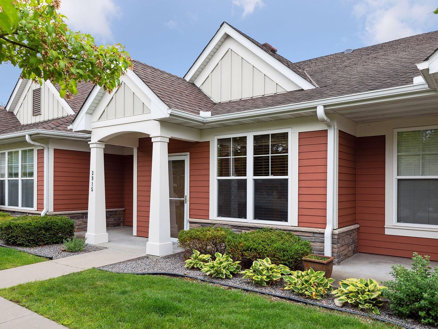 3915 Roosevelt St NE, Saint Anthony, MN 55421 Zillow