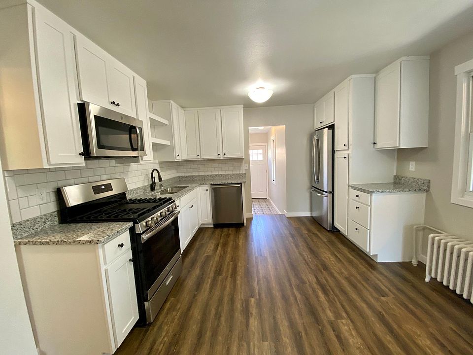1st image of 863 Watson Ave #1