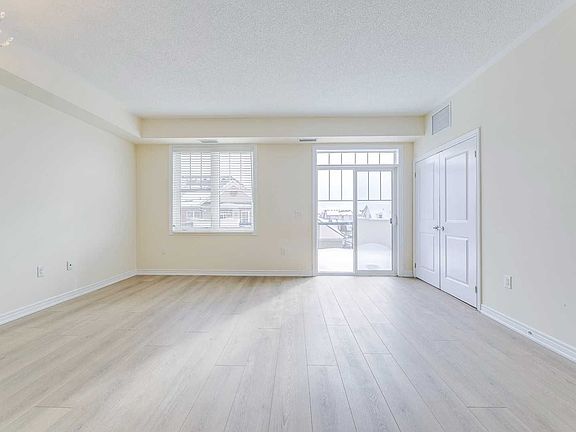 3rd image of 272 Georgian Dr #304