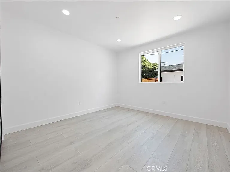 3416 11th Ave — Photo 19