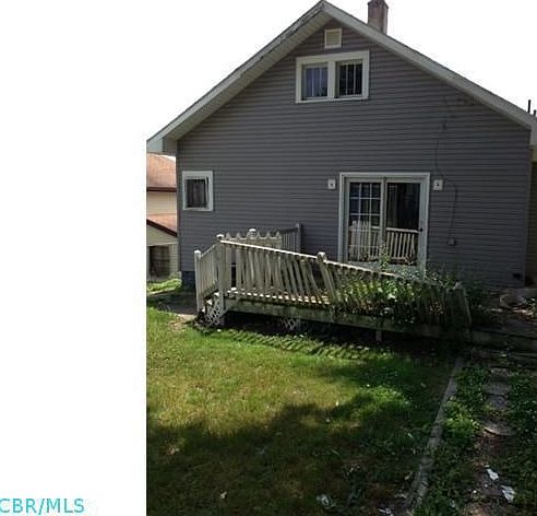 2nd image of 1539 Ridge Ave