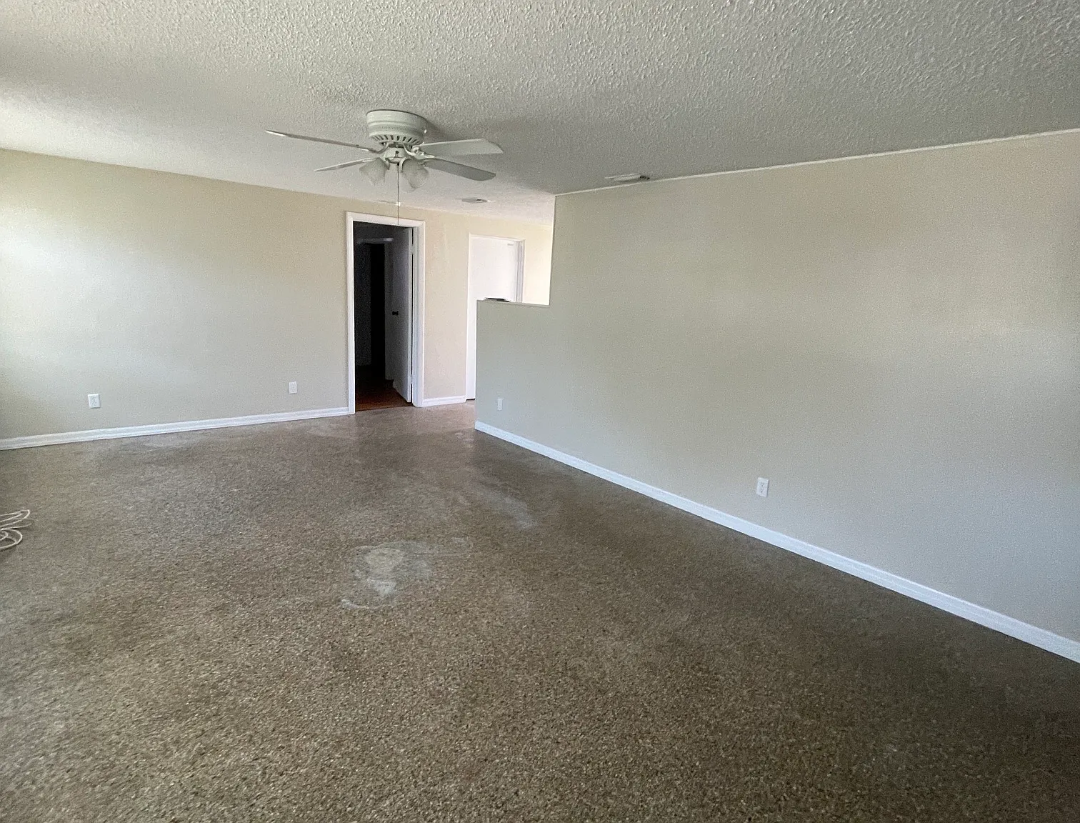 3 bed, 1152 sqft, $1,950 — Photo 4