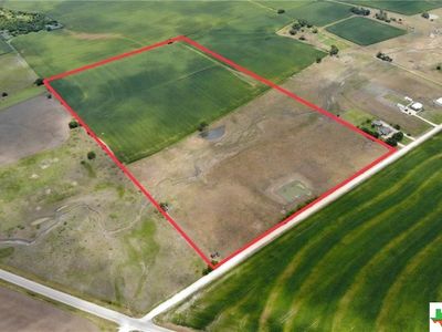 County Road 370, Lott, TX, 76656