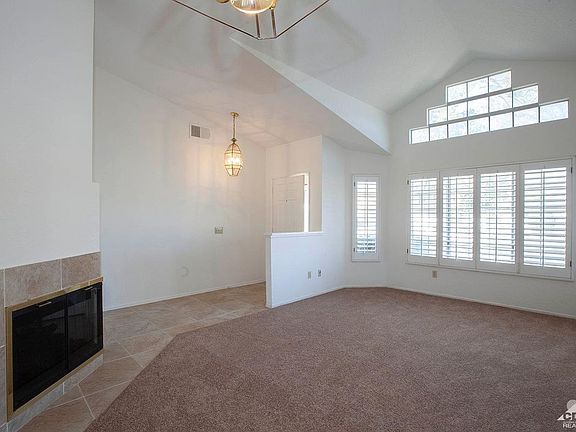 5th image of 30748 Kenwood Dr