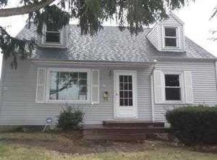 720 E Forrest Hill Ave, Peoria, IL