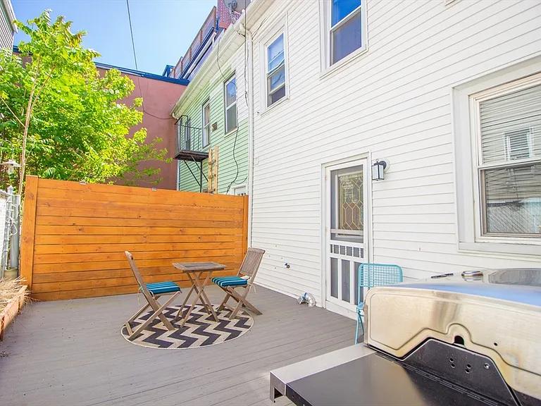 58 Marion St — Photo 19