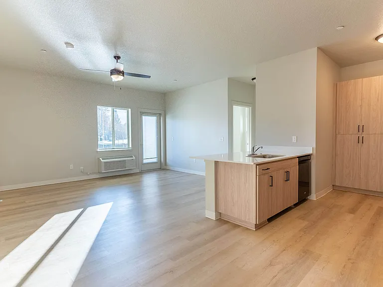 Woodburn Place Apartment Homes — Photo 34